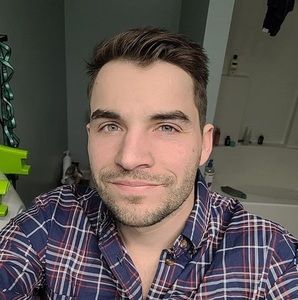 Meet your Posher, Corey